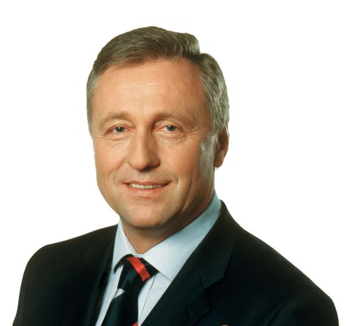 Four ministers to leave Czech cabinet, premier says 